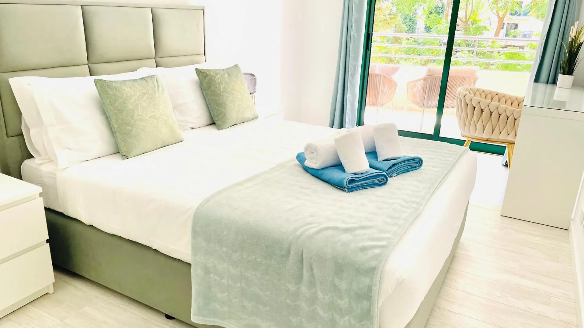 Seascape Luxury Apartment - Praia Da Rocha Portimao